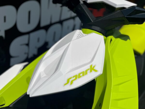 Seadoo Spark 2 UP Manta Green / White 2023 – Bild 6