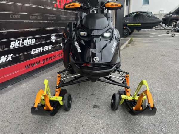 Skidoo Summit 850 E-TEC Turbo R 154" 2024 DEMO Orange – Bild 4