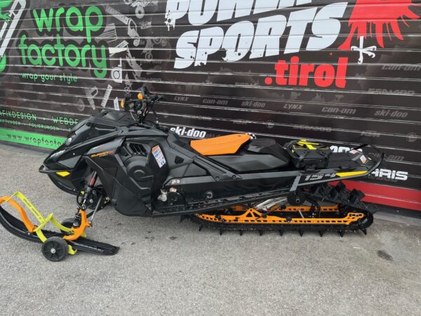 Skidoo Summit 850 E-TEC Turbo R 154" 2024 DEMO Orange – Bild 2