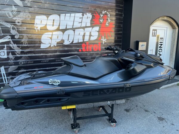 Seadoo RXP 300 XRS 2023 Triple Black DEMO Inkl. Trailer – Bild 6